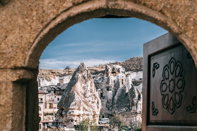 Full Day Private Tour in Cappadocia with Guide and Vehicle - Göreme Open Air Museum: cave churches and a walking route