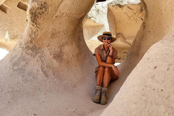 Full Day Red tour in Cappadocia with Small Group - Uçhisar Castle: the fortress views and the climb factor