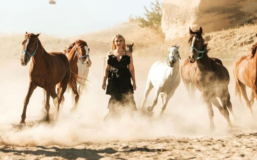 Goreme: Cappadocia Horse Riding Tour with Transfers - Transfers from your hotel, and where to line up
