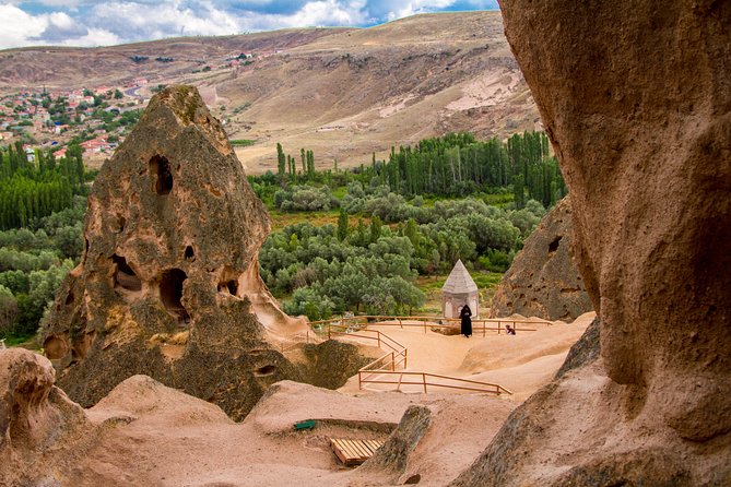 Green Cappadocia Underground City and Valleys Tour. Lunch incl. - Kapadokya Onyx stop: local crafts, optional purchases