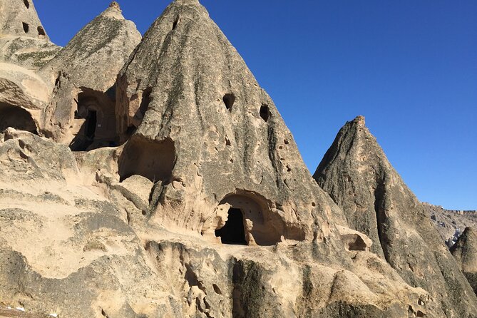 Green Tour: Cappadocia’s Emerald Depths & Underground Secrets - Stop 3: Onyx and Anatolian minerals, plus the Sultanite color-change talk