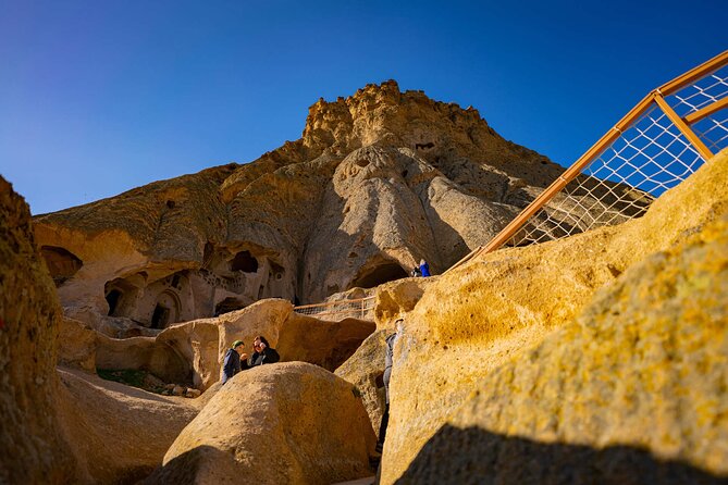 Green Tour with Selime Monastery - Göreme Panorama and Pigeon Valley Viewpoints: Quick Stops That Pay Off