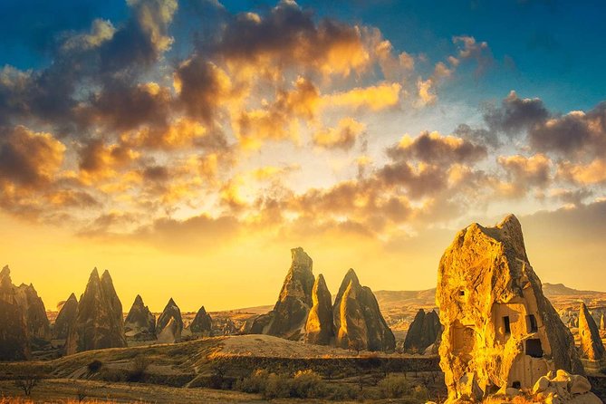 Hidden of Red Cappadocia: 1 Day Private Guided Tour - Uçhisar Castle: a focused hour for big views and historic texture