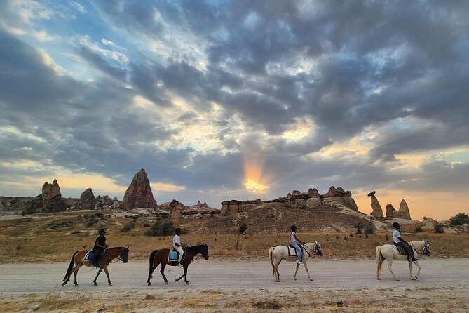 Horseback Ride in Göreme Valleys Cappadocia 2 hours - The two-hour ride rhythm, and why it feels unhurried