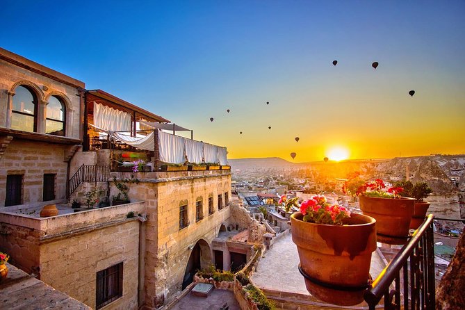 Hot Air Balloon, Best of Red and Green Guided 1-Day Tour - Goreme and Rose Valley: The Day Tour Closes the Circle