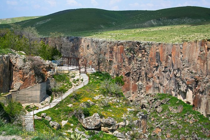 Ihlara Valley and Derinkuyu Underground City Tour - Getting picked up from Göreme at 9:30 and staying sane