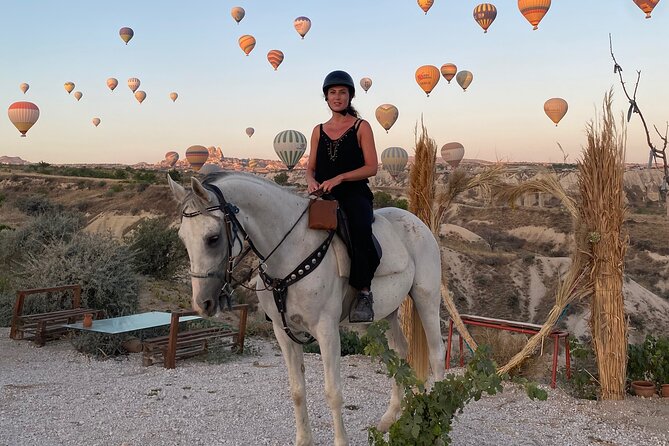 Magical horse ride with balloon in Cappadocia - Safety, guide style, and what to look for