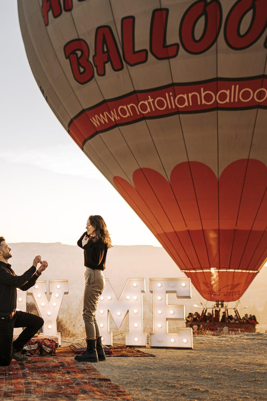 Marriage Proposal Surprise & Engagement in Cappadocia - Rose Valley photo stop in Göreme: setting the scene first