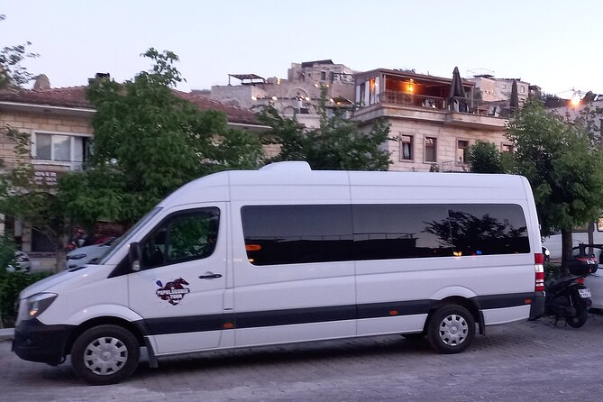 One way Transfer from Nevşehir Airport to Cappadocia Hotels - The Ride Experience: Air-Conditioned Comfort and Small Extras