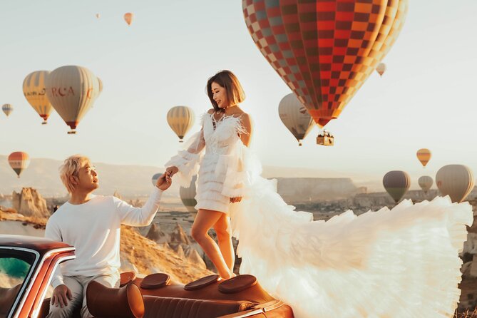 Photo Shoot in Cappadocia - Extras that cost extra: classic car, horse farm, swing