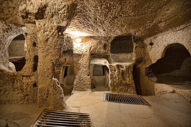 Private Cappadocia Red Tour + Underground City Full Day - Zelve Open Air Museum: Cave Churches and A Y-Shaped Valley Walk