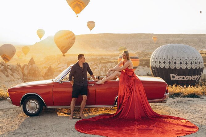 Private Classic Car Sunrise Balloon Chasing Experience - Göreme to the balloon takeoff area, then the balloon-photo route