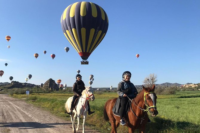 Sunrise Horsebackriding Tour in Cappadocia - Horses and riders: beginner-friendly without being fake