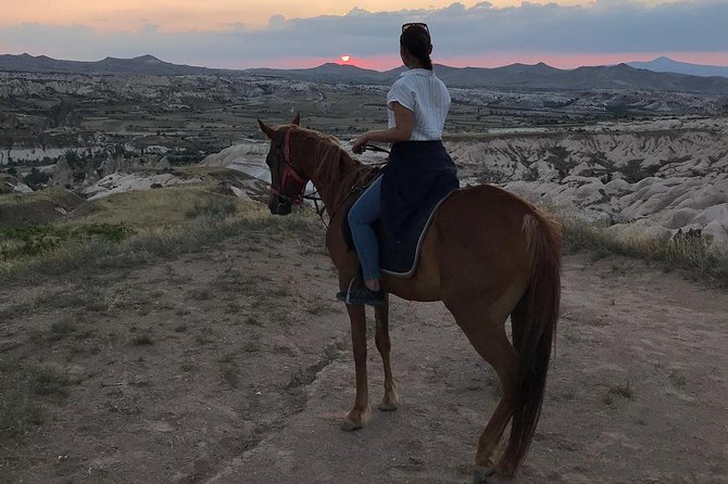 Sunset Horsebackriding-Tour through the Valleys of Cappadocia - Red Valley’s climb and the thrill factor on the way up