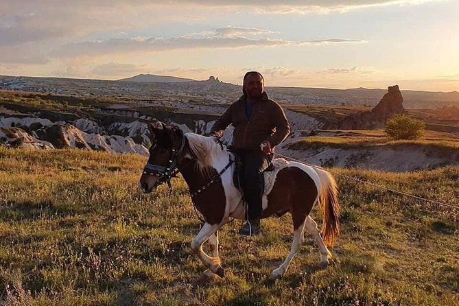 The Best Sunset Horseback Riding Tours in Cappadocia - What to plan for: beginners, bugs, language, and comfort