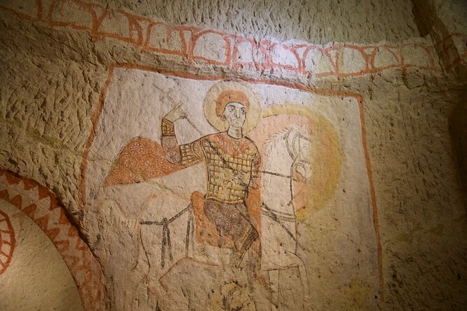Underground City and Hıkıng Tour İn Cappadocia - Derinkuyu Underground City: eight levels, tight tunnels, real daily life